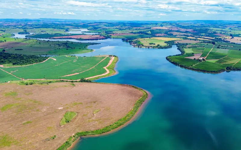 Represa de Peixoto vista do alto
